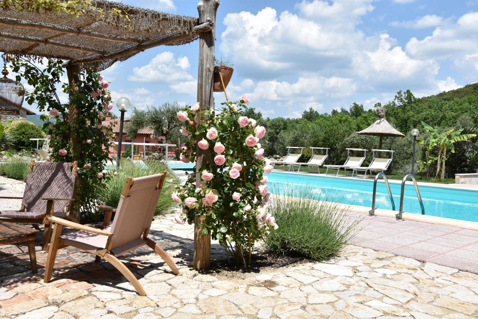 Le Case Di Lisetta Holiday Homes Корчано Екстериор снимка